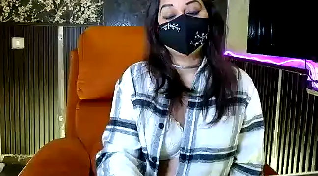 fabdemira online show from 23, 2, 2025