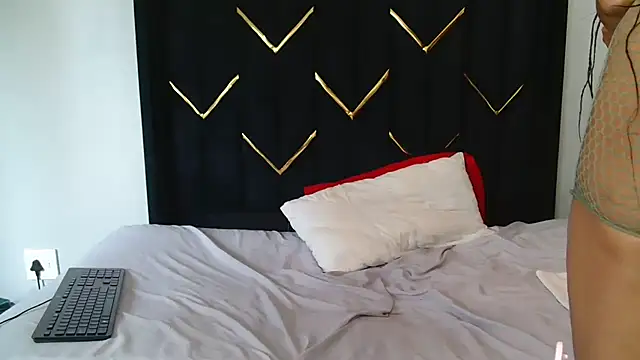 StallionMilf Queen online show from 30, 11, 2025