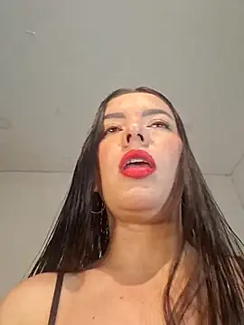 Snapshot of Anal_Luucia chatting on 8, 6, 2026 Anal Luucia online show from 8, 6, 2026
