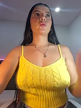 Anal Luucia online show from 3, 10, 2025