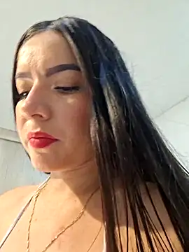 Snapshot of Anal_Luucia chatting on 25, 4, 2026 Anal Luucia online show from 25, 4, 2026