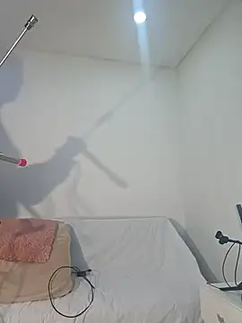 Anal Luucia online show from 7, 4, 2026