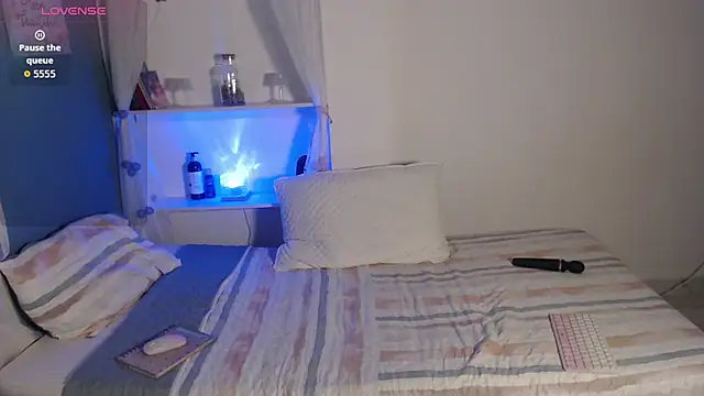 Mily Miley online show from 26, 11, 2025