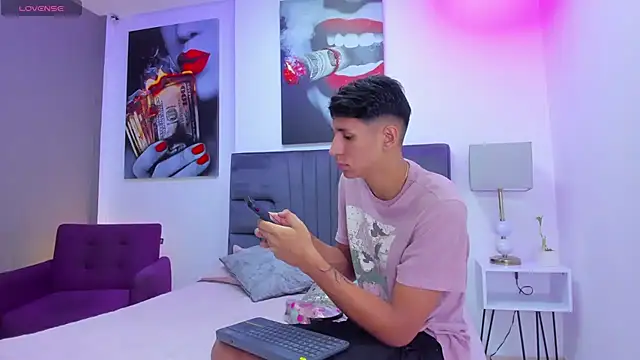 kieran derek online show from 23, 11, 2025