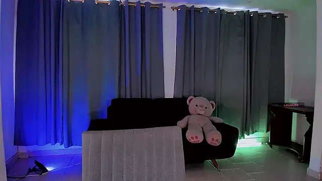 gatitavenecis online show from 22, 4, 2026