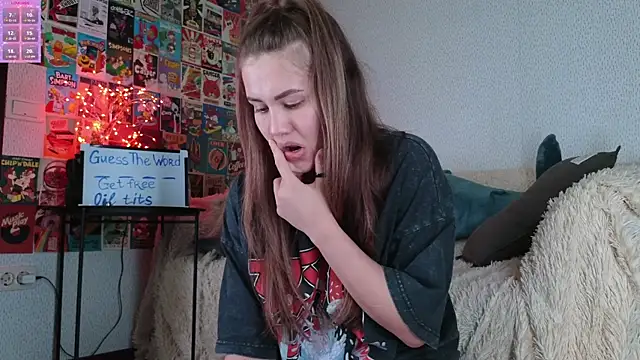 LittleLeen online show from 9, 9, 2025