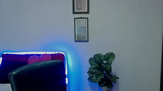 NatalyEscobar lx online show from 30, 3, 2026