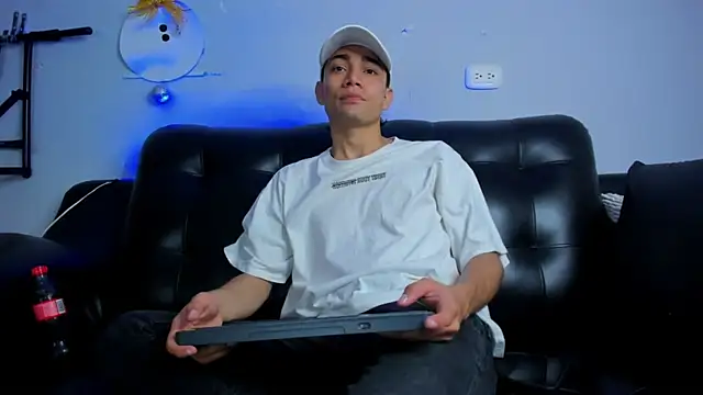 Boysweet boys online show from 10, 12, 2024