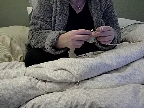 MarthaBriest online show from 1, 2, 2026