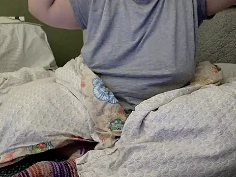 MarthaBriest online show from 4, 12, 2025