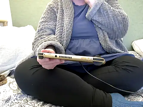 MarthaBriest online show from 15, 11, 2025