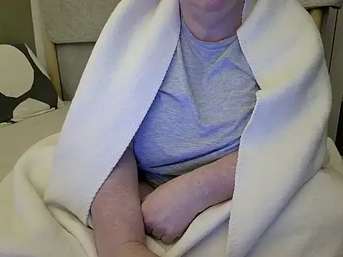 MarthaBriest online show from 11, 10, 2025