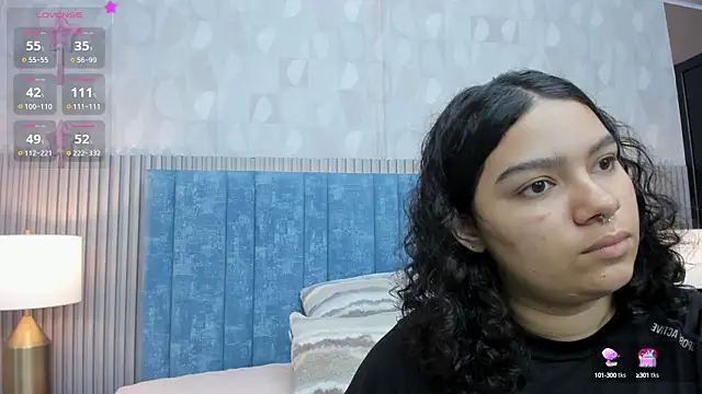 pretty sunlight  online show from 26, 9, 2025