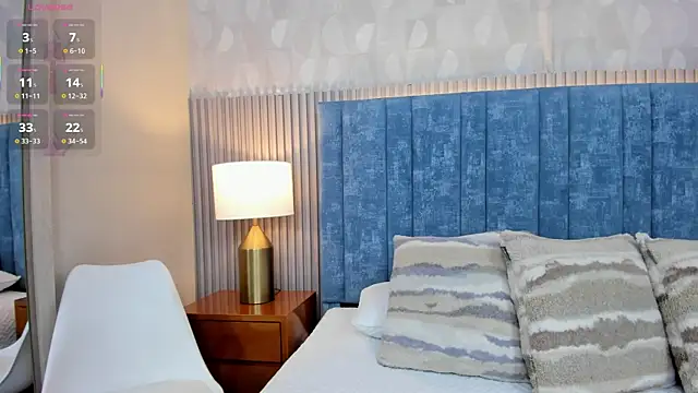 pretty sunlight  online show from 2, 4, 2026