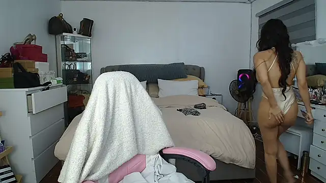 aya saki online show from 27, 11, 2025