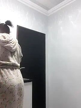 Snapshot of TheSweetBerry chatting on 14, 4, 2026 TheSweetBerry online show from 14, 4, 2026