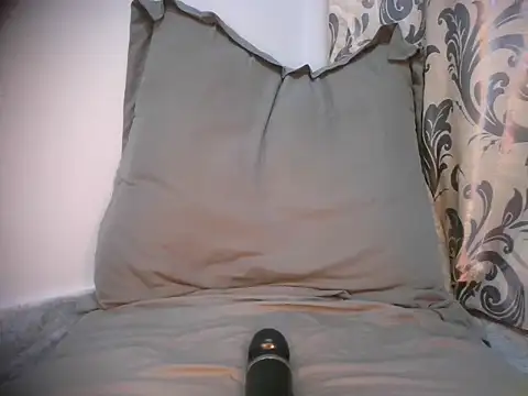 Snapshot of TheSweetBerry chatting on 4, 3, 2026 TheSweetBerry online show from 4, 3, 2026