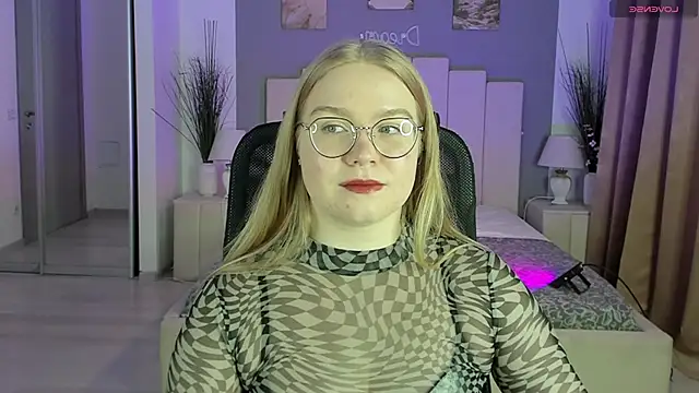 Snapshot of marydoji chatting on 13, 1, 2025 marydoji online show from 13, 1, 2025