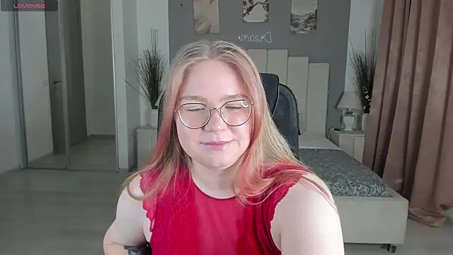 Snapshot of marydoji chatting on 12, 1, 2025 marydoji online show from 12, 1, 2025