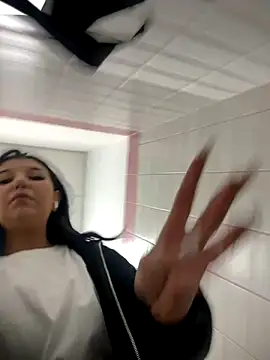 Tisha Busty online show from 9, 9, 2025