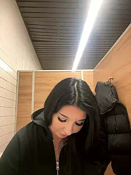 Tisha Busty online show from 15, 1, 2026