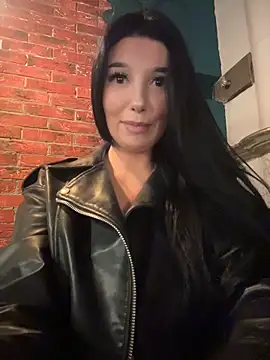 Tisha Busty online show from 17, 5, 2026
