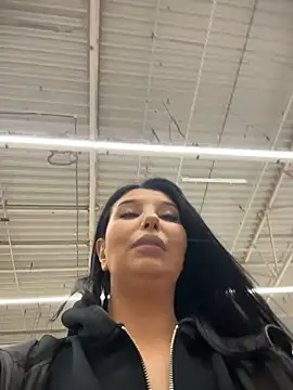 Tisha Busty online show from 11, 4, 2026