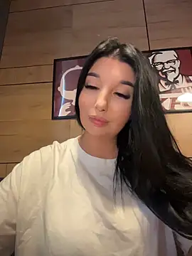 Tisha Busty online show from 13, 5, 2026