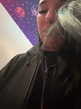 Tisha Busty online show from 5, 4, 2026