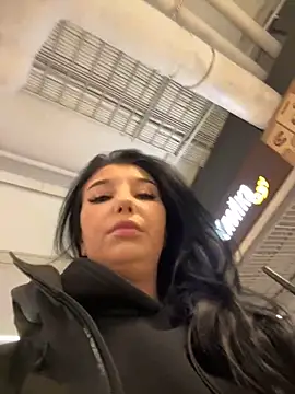 Tisha Busty online show from 28, 11, 2025