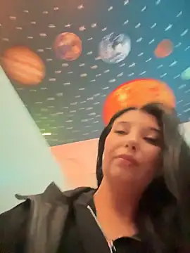 Tisha Busty online show from 9, 4, 2026