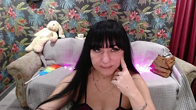 Snapshot of SusanLaNice chatting on 19, 11, 2025 SusanLaNice online show from 19, 11, 2025