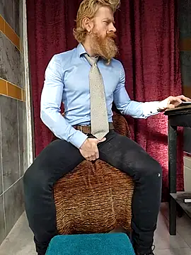 Snapshot of Gingerbeard40 chatting on 16, 12, 2025 Gingerbeard40 online show from 16, 12, 2025