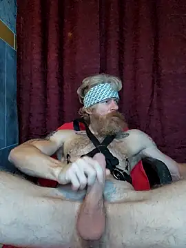 Snapshot of Gingerbeard40 chatting on 18, 12, 2025 Gingerbeard40 online show from 18, 12, 2025