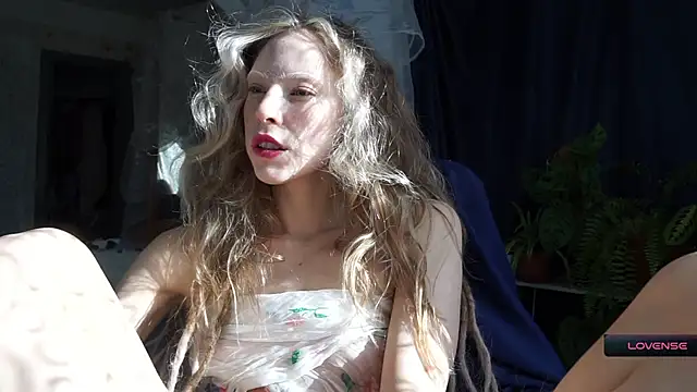  Phantom thread  online show from 6, 3, 2026