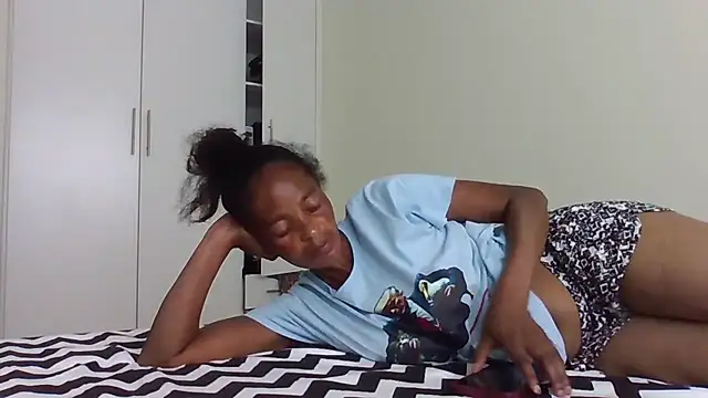 Snapshot of sweets_80 chatting on 28, 11, 2025 sweets 80 online show from 28, 11, 2025