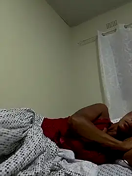 Snapshot of sweets_80 chatting on 4, 10, 2025 sweets 80 online show from 4, 10, 2025