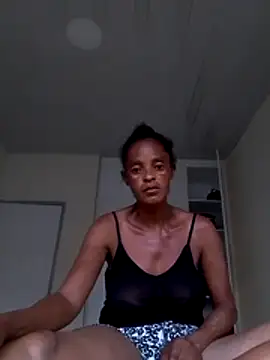 Snapshot of sweets_80 chatting on 22, 11, 2025 sweets 80 online show from 22, 11, 2025