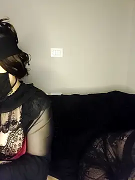 -Arab milf- online show from 17, 4, 2026