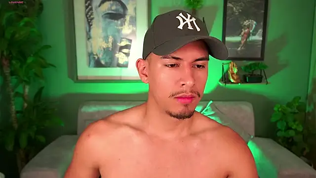 Snapshot of Aaronfox_x chatting on 17, 3, 2025 Aaronfox x online show from 17, 3, 2025