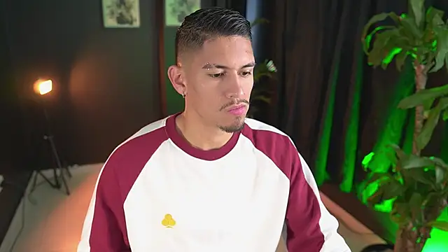 Aaronfox x online show from 9, 4, 2026