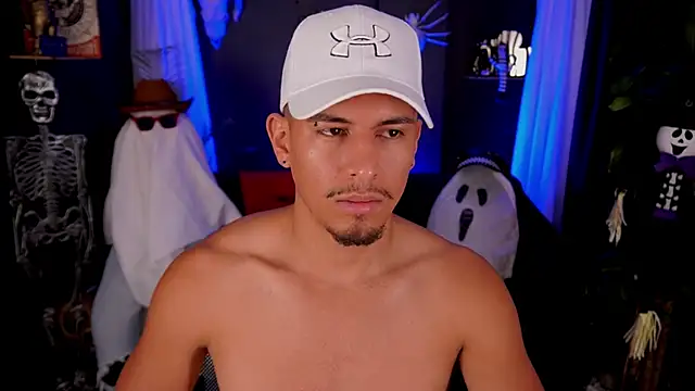 Snapshot of Aaronfox_x chatting on 14, 10, 2025 Aaronfox x online show from 14, 10, 2025