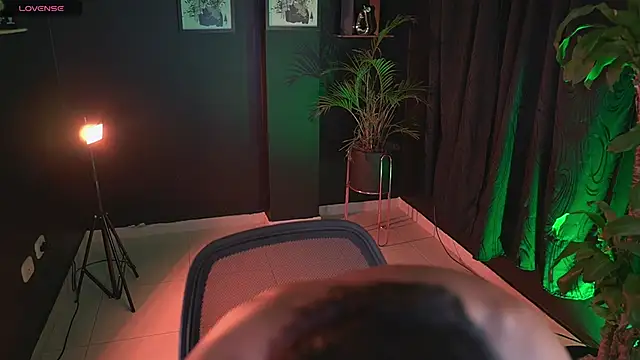 Aaronfox x online show from 15, 4, 2026