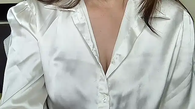 MIss-Naina online show from 18, 9, 2025