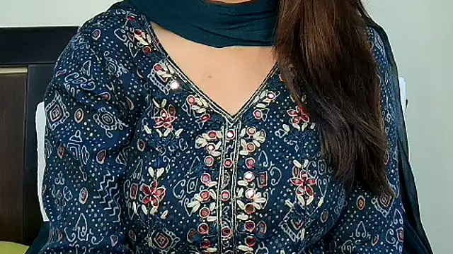 MIss-Naina online show from 1, 10, 2025