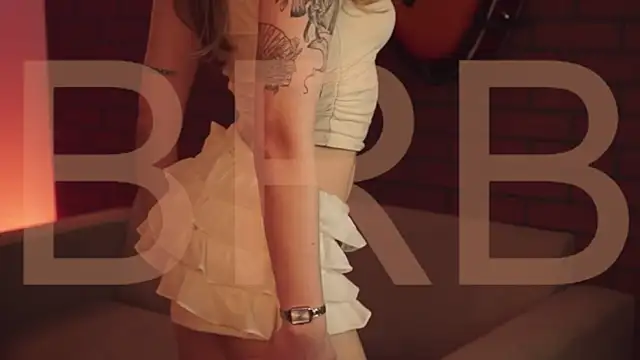 EllieCutes online show from 9, 11, 2025