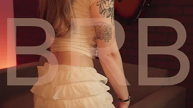 EllieCutes online show from 10, 4, 2026