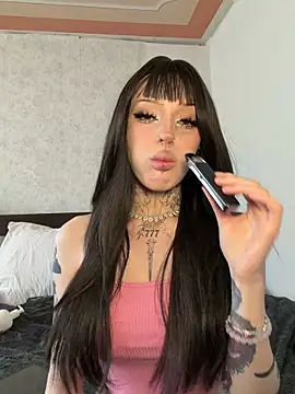 madelinexx online show from 13, 5, 2026