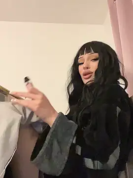 madelinexx online show from 17, 12, 2025