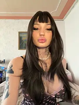 madelinexx online show from 4, 5, 2026